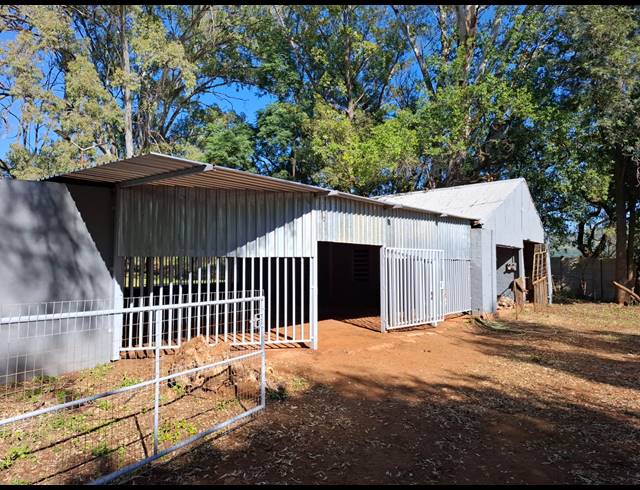 5.90HA SMALLHOLDING FOR SALE IN BOSCHFONTEIN AH